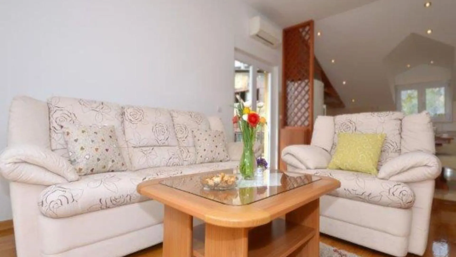 Bright Kastela Apartment With Balcony And Private Parking 0*,  Croatia